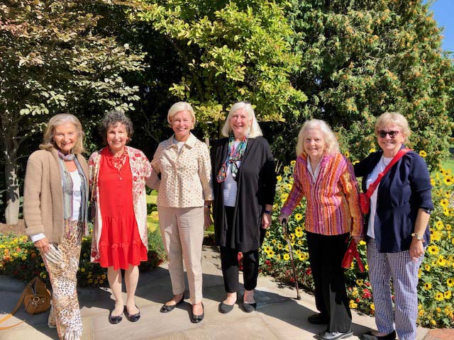 Marianne Ondjian, Annabel Graham, Wendy Evans, Margie Wright, Diane Mara, Jane Aird