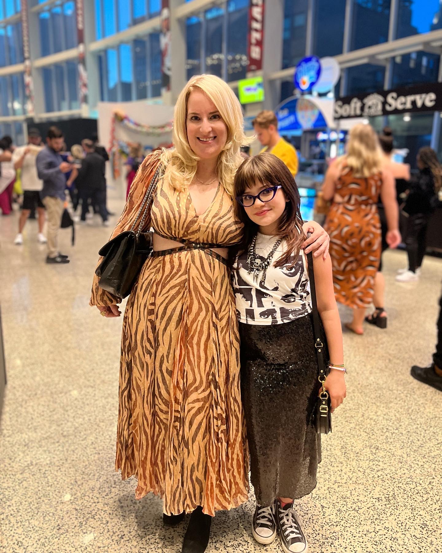 Angela Salomon Barkan with her daughter, Sunny.