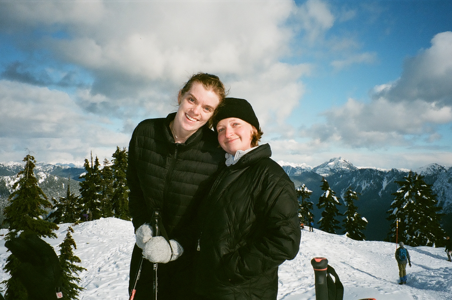 Lisa Wight and Gillian Smith ’18