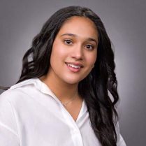 AlumniNews-graduation-KarishmaKaushal-web-3 Karishma Kaushal